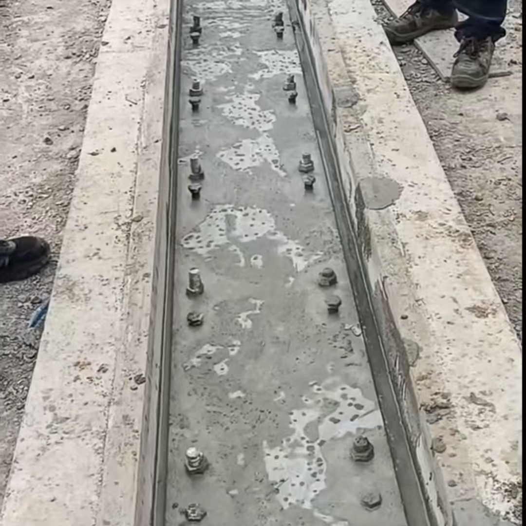 北川港口码头起重机龙门吊重型机械设备稳固用早强快凝轨道胶泥